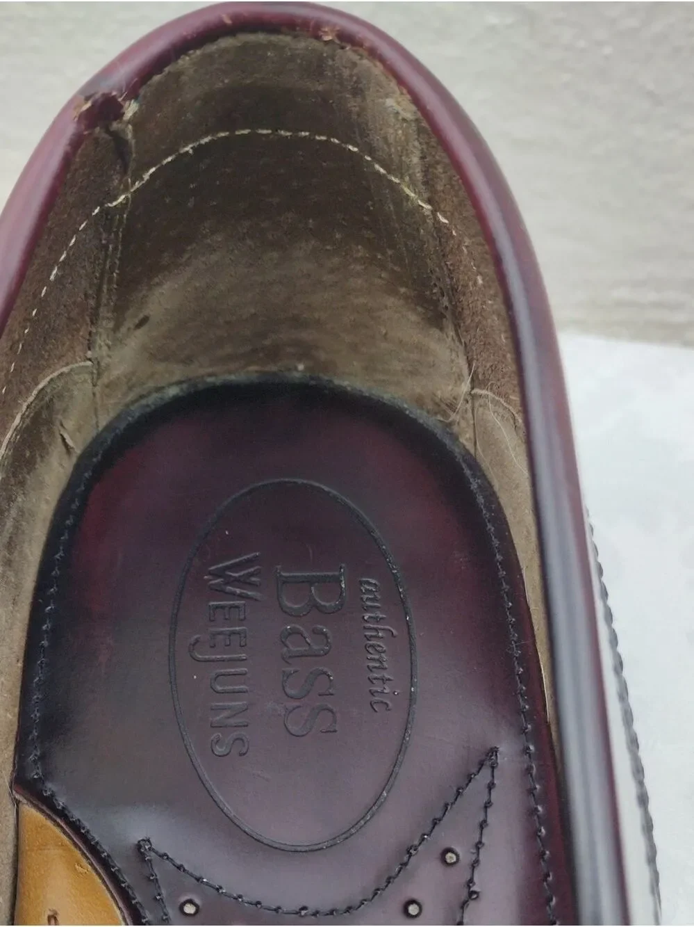 Bass Weejuns Rooney Wine Polished Leather Hand Stitched Upper Penny Loafer Shoe